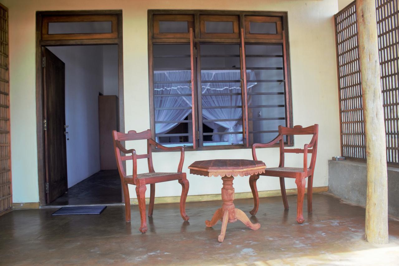 Asiri Yoga Retreat Hotell Kadurupe Eksteriør bilde